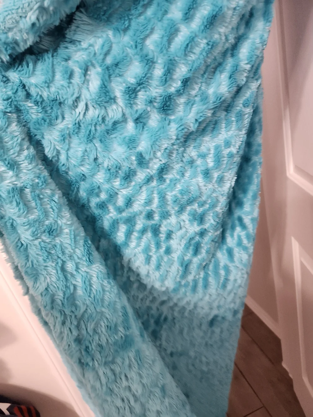 Xhilaration Teal Plush Faux Fur Throw Blanket